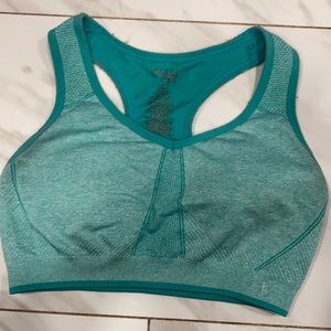 Danskin sports bra